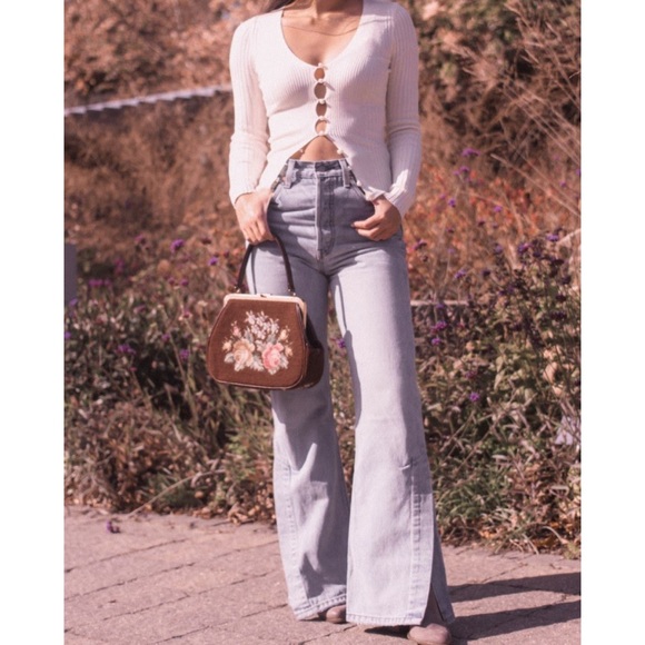 Levi’s Ribcage Split Flare Jeans - Picture 6 of 15